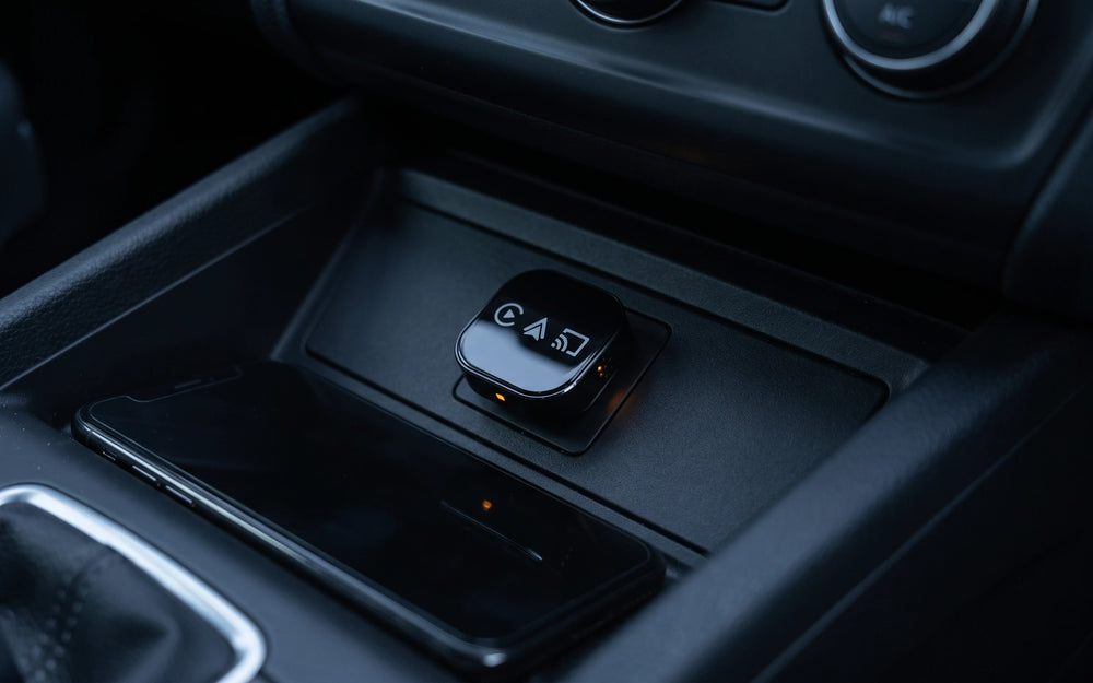 Adapter seated in the centre console USB port